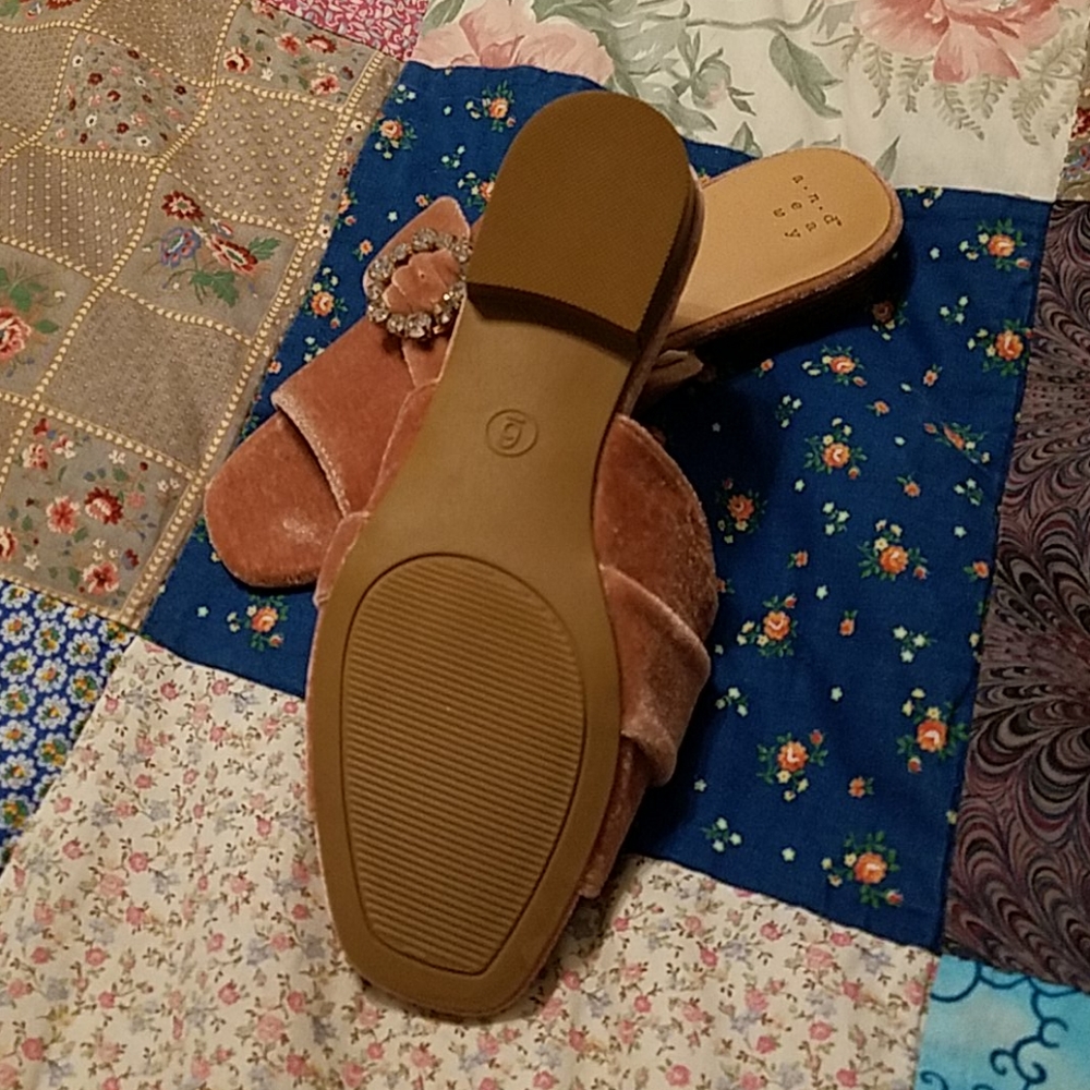 Pink Sandals - Picture 2 of 3